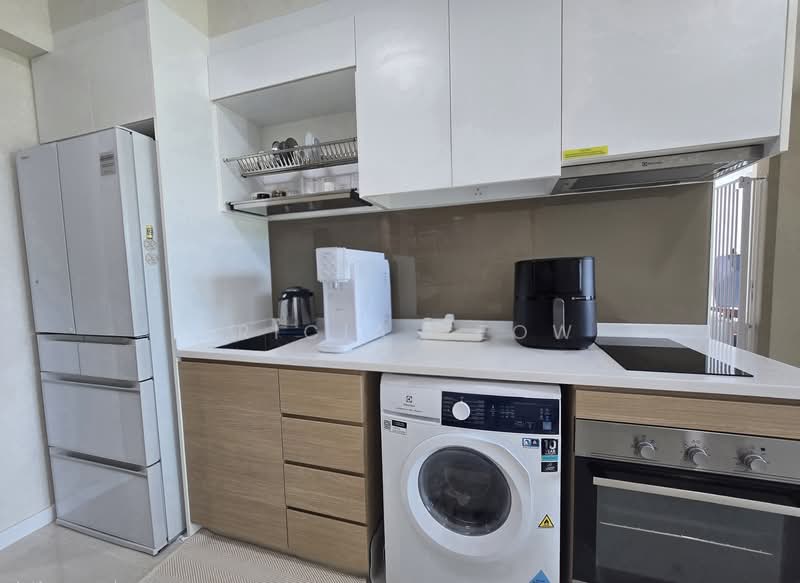 Treasure at Tampines, 57 Tampines Lane, 2 Bedrooms, 592 sqft, Condominium For Sale, by Tricia Yeow, 500072726 - Kitchen - PropertyGuru.com.sg