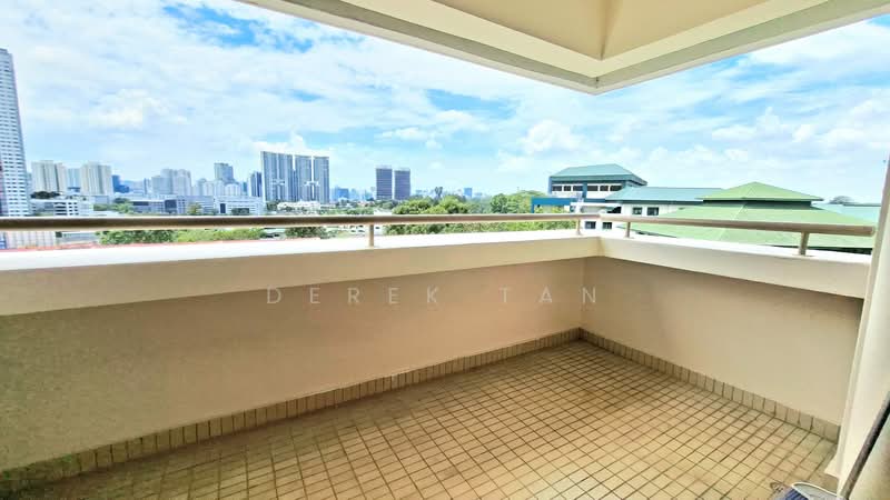 Braddell View Condominium For Sale at S$ 1,800,000 | PropertyGuru Singapore - Balcony