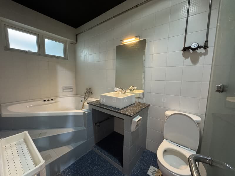 269763, 789 Bukit Timah road, Room Rental, 130 sqft, Walk-up Apartment For Rent, by Belinda Liu, 500072745 - Bathroom - PropertyGuru.com.sg