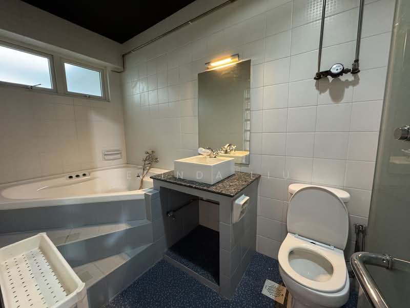 269763, 789 Bukit Timah road, Room Rental, 130 sqft, Walk-up Apartment For Rent, by Belinda Liu, 500072745 - Bathroom - PropertyGuru.com.sg