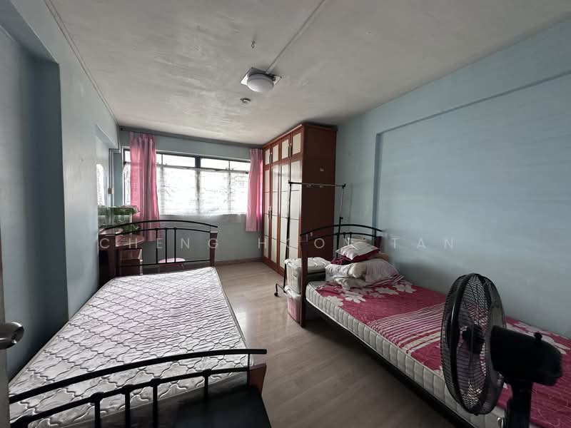 209 Jurong East Street 21, 209 Jurong East Street 21, 3 Bedrooms, 1,324 sqft, HDB Flat For Rent, by Cheng Hoon Tan, 500072757 - Bedroom - PropertyGuru.com.sg