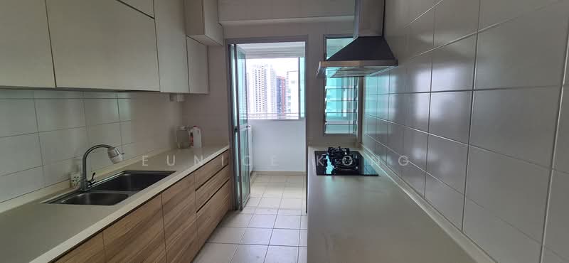 416 Clementi Avenue 1 HDB Flat For Sale at S$ 1,000,000 | PropertyGuru Singapore - Kitchen