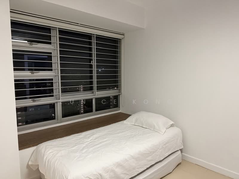 416 Clementi Avenue 1, 416 Clementi Avenue 1, 3 Bedrooms, 1,066 sqft, HDB Flat For Sale, by Eunice Kong, 500072761 - Bedroom - PropertyGuru.com.sg