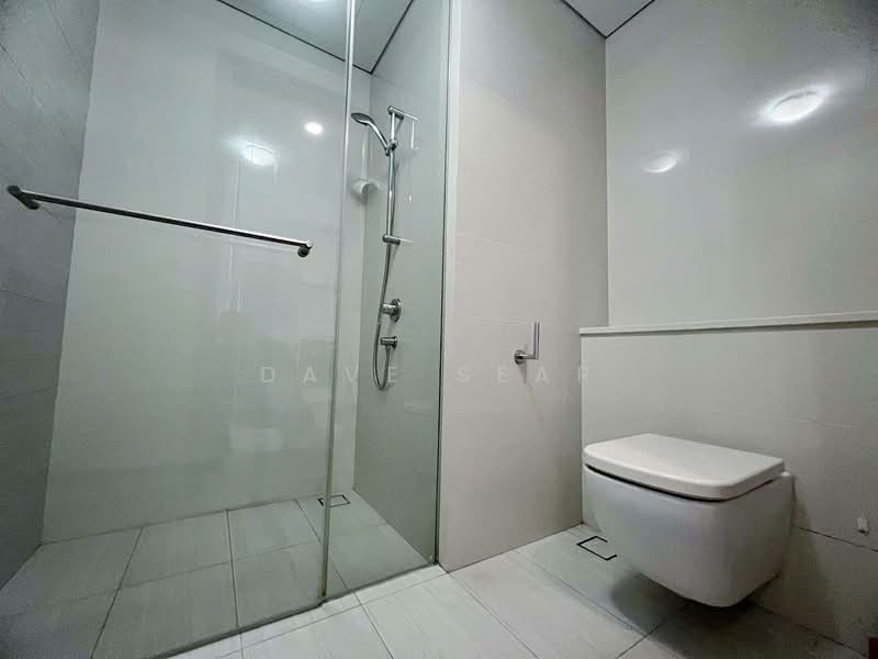 Lakeville, 5 Jurong Lake Link, 2 Bedrooms, 635 sqft, Condominium For Rent, by Dave Sear, 500072767 - Bathroom - PropertyGuru.com.sg