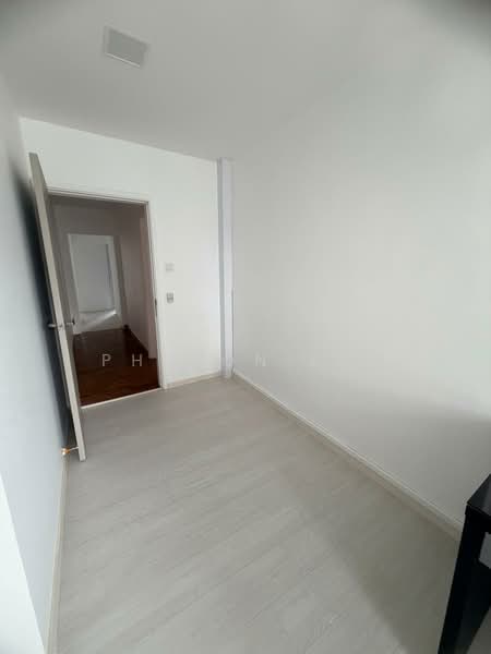 78 Westwood crescent, , Room Rental, 180 sqft, Terraced House For Rent, by Pheron Lim, 500072769 - Interior - PropertyGuru.com.sg