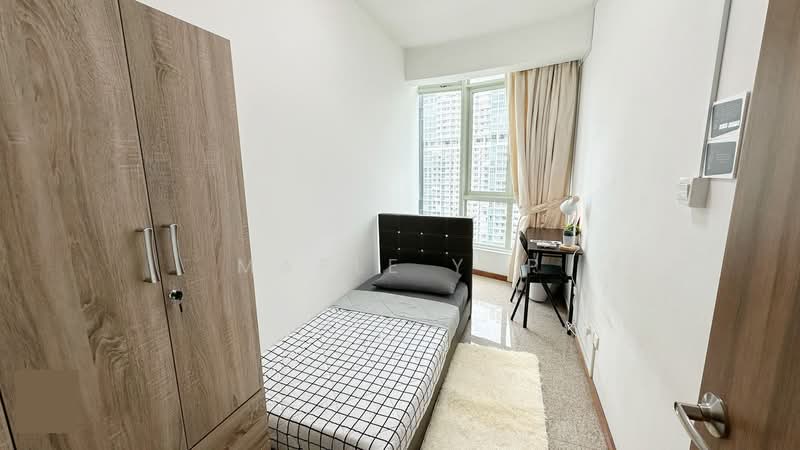 Queens, 10 Stirling Road, Room Rental, 120 sqft, Condominium For Rent, by Maple Yap, 500072789 - CR2 (2) - PropertyGuru.com.sg