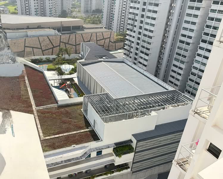 439A Sengkang West Avenue, 439A Sengkang West Avenue, 3 Bedrooms, 1,011 sqft, HDB Flat For Sale, by Alice Ong, 500072802 - Unblocked View from Kitchen - PropertyGuru.com.sg