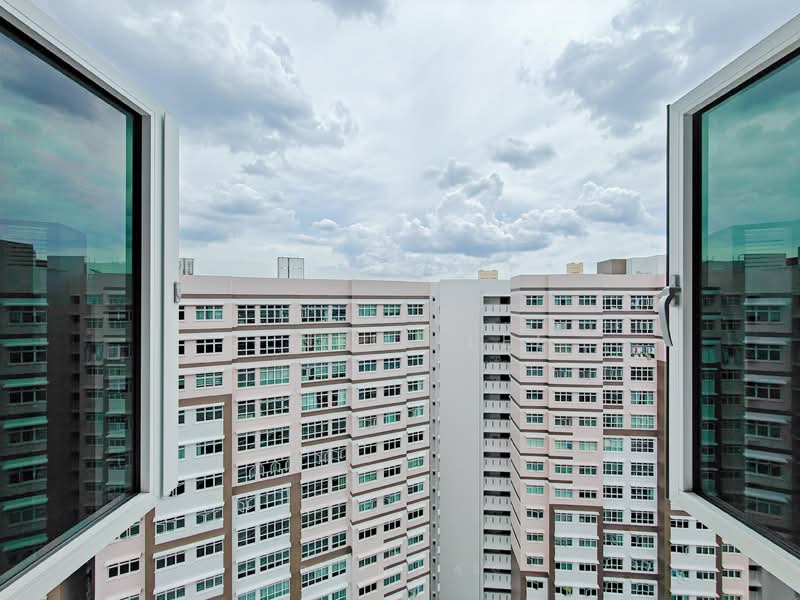 451A Bukit Batok West Avenue 6 HDB Flat For Sale at S$ 550,000 | PropertyGuru Singapore - Exterior
