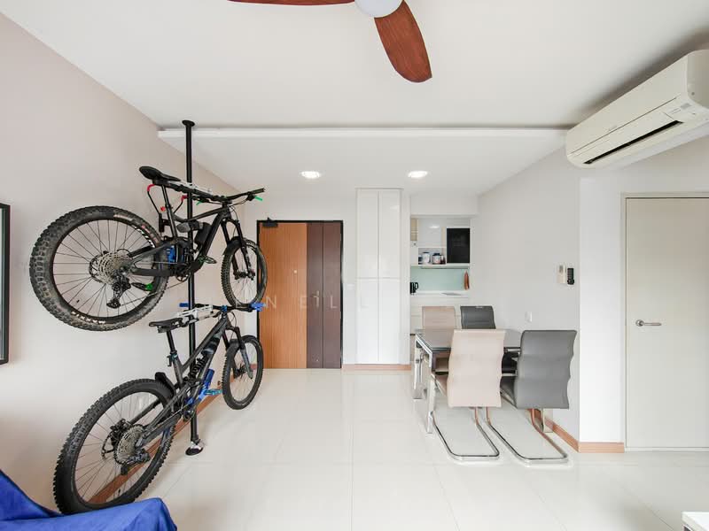 451A Bukit Batok West Avenue 6 HDB Flat For Sale at S$ 550,000 | PropertyGuru Singapore - Interior
