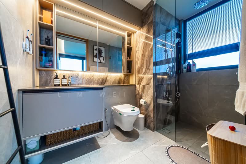 Penrose Condominium For Sale at S$ 2,190,000 | PropertyGuru Singapore - Bathroom