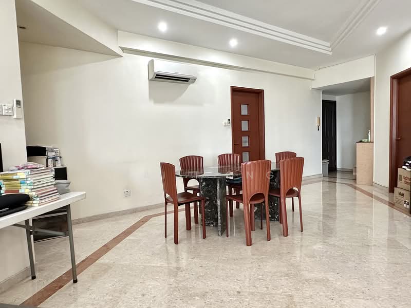 Parc Oasis Condominium For Sale at S$ 1,998,888 | PropertyGuru Singapore - Dining Room