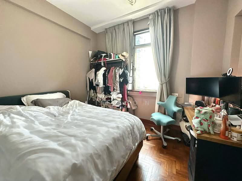 Parc Oasis Condominium For Sale at S$ 1,998,888 | PropertyGuru Singapore - Bedroom