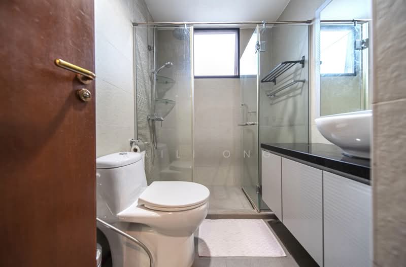 Parc Oasis, 51 Jurong East Avenue 1, 4 Bedrooms, 1,507 sqft, Condominium For Sale, by Kaili Ong, 500072828 - Bathroom - PropertyGuru.com.sg