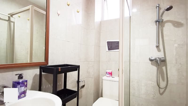 Alessandrea, 31 Alexandra Road, Room Rental, 120 sqft, Apartment For Rent, by Maple Yap, 500072833 - Bathroom - PropertyGuru.com.sg