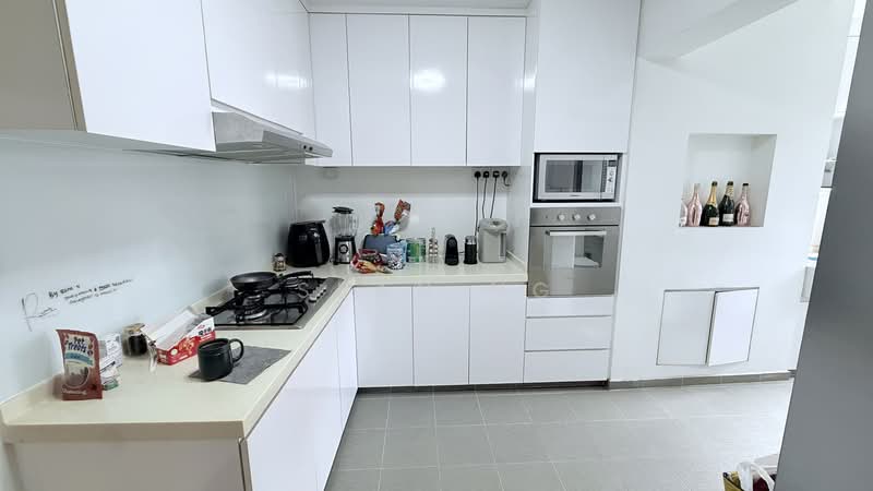249 Bishan Street 22 HDB Flat For Sale at S$ 750,888 | PropertyGuru Singapore - Kitchen