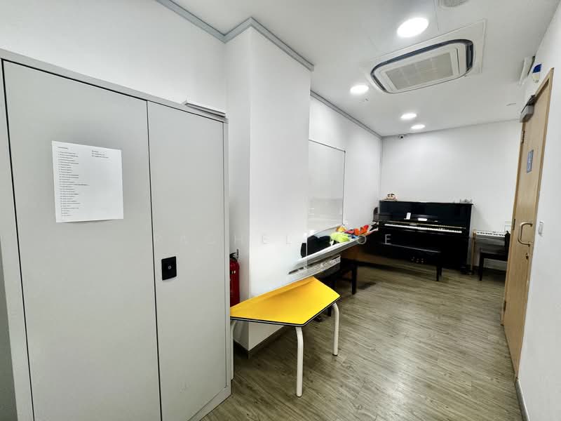 The MidTown, 1189 Upper Serangoon Road, 764 sqft, Mall Shop For Sale, by Rachel Hoe, 500072854 - Interior - CommercialGuru.com.sg