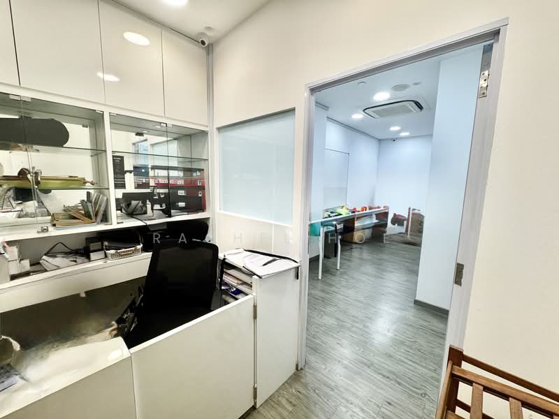 The MidTown, 1189 Upper Serangoon Road, 764 sqft, Mall Shop For Sale, by Rachel Hoe, 500072854 - Interior - CommercialGuru.com.sg
