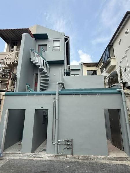 Joo Chiat road back lane Takeaway Foodshop, Retail, laundry, Furniture, Joo Chiat Takeaway Coffee Foodshop, East Coast / Marine Parade, 574 sqft, Other Retail For Rent, by James Yeow, 500072863 - Exterior - CommercialGuru.com.sg