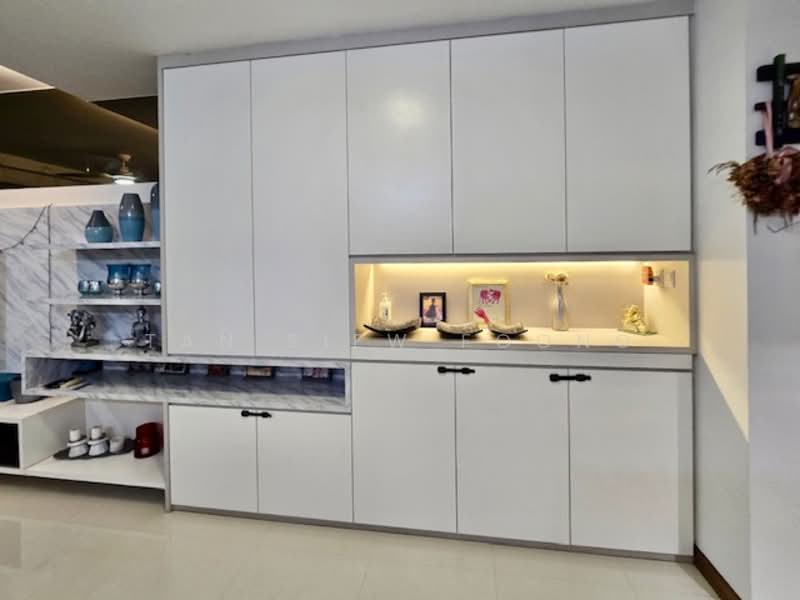 Waterfront Waves, 760 Bedok Reservoir Road, 4 Bedrooms, 1,345 sqft, Condominium For Rent, by Tan Siew Foong, 500072902 - Interior - PropertyGuru.com.sg