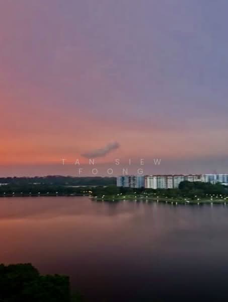 Waterfront Waves, 760 Bedok Reservoir Road, 4 Bedrooms, 1,345 sqft, Condominium For Rent, by Tan Siew Foong, 500072902 - View - PropertyGuru.com.sg