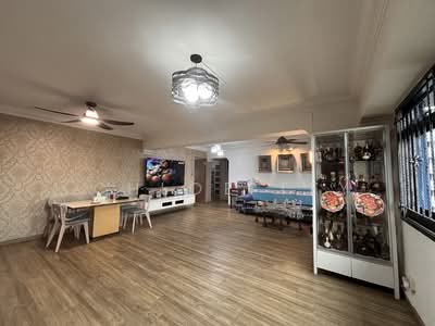 For Sale - 326 Sembawang Crescent