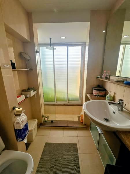 Savannah Condopark, 35 Simei Rise, 4 Bedrooms, 1,453 sqft, Condominium For Rent, by Albert New, 500072955 - Bathroom - PropertyGuru.com.sg