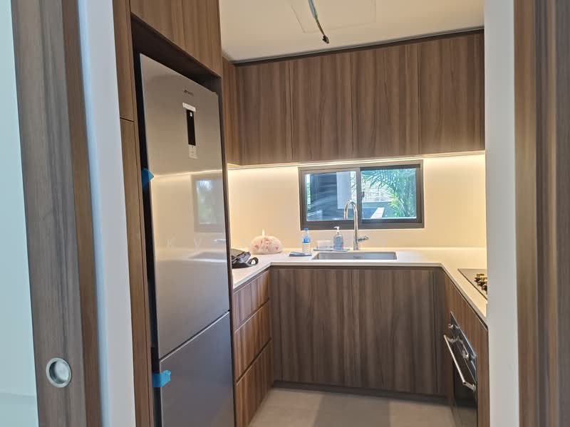 Lentor Modern Condominium For Sale at S$ 2,250,000 | PropertyGuru Singapore - Kitchen