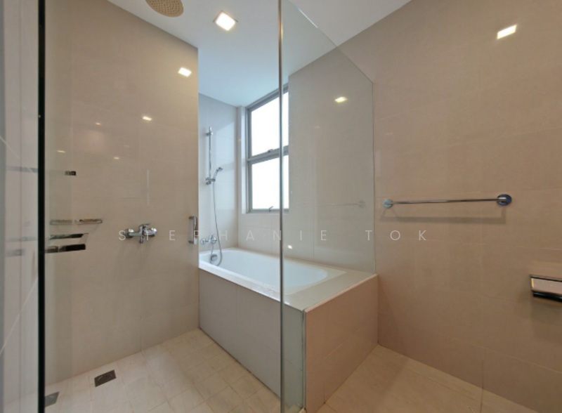 Nassim Regency, 37 Nassim Road, 3 Bedrooms, 2,056 sqft, Apartment For Rent, by Stephanie Tok, 500072976 - Bathroom - PropertyGuru.com.sg