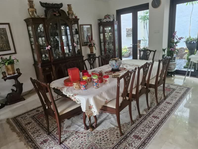 Elevated Raffles Park Bungalow Bungalow House For Sale at S$ 29,900,000 | PropertyGuru Singapore - Dining Room