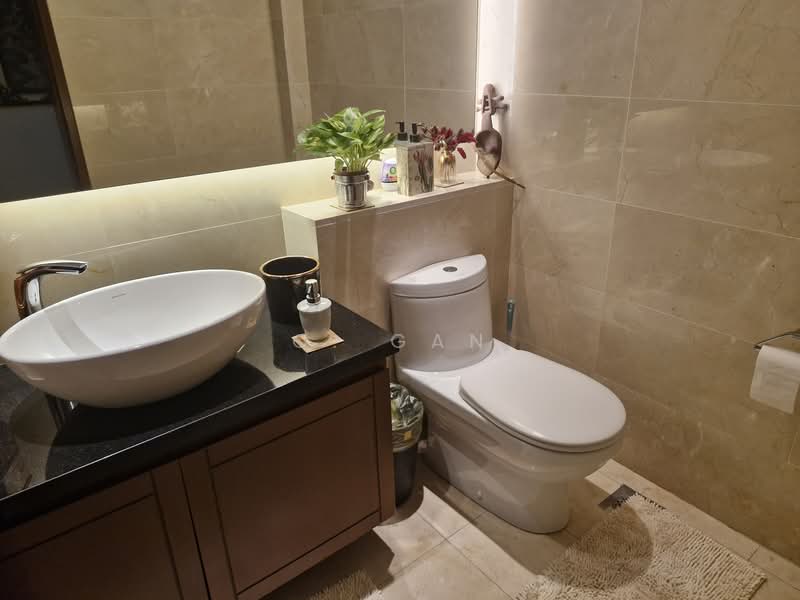 Elevated Raffles Park Bungalow Bungalow House For Sale at S$ 29,900,000 | PropertyGuru Singapore - Bathroom