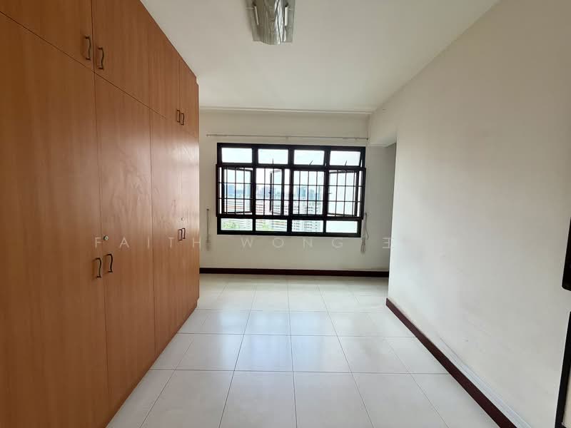 28D Dover Crescent HDB Flat For Sale at S$ 975,000 | PropertyGuru Singapore - Interior