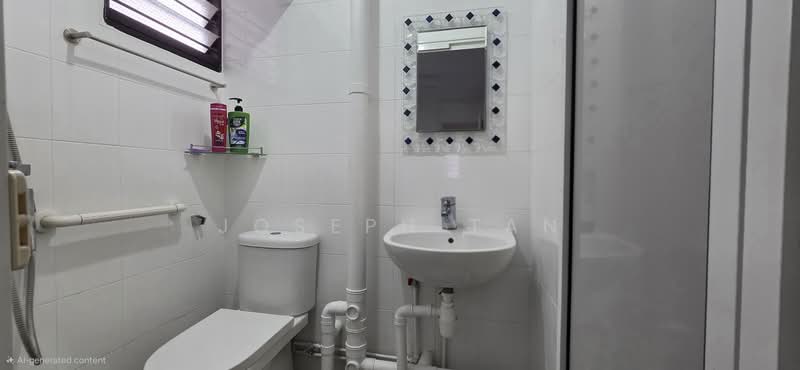 346 Clementi Avenue 5 HDB Flat For Sale at S$ 460,000 | PropertyGuru Singapore - Bathroom