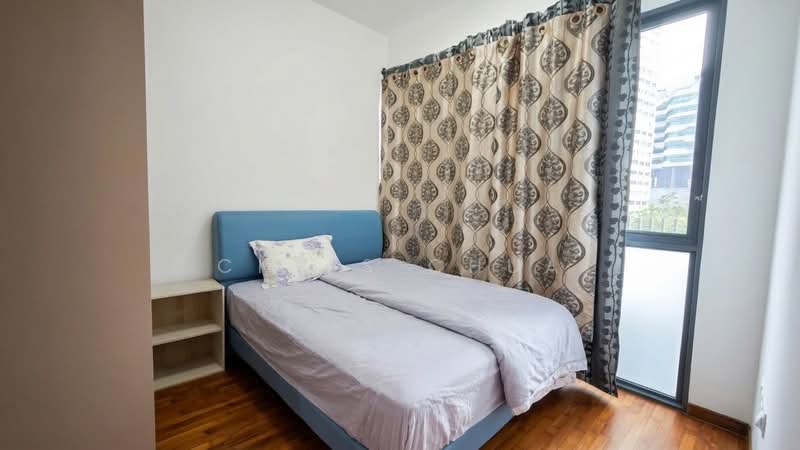 J Gateway, 2 Gateway Drive, Studio, 484 sqft, Condominium For Rent, by Chris Chua, 500072994 - Bedroom - PropertyGuru.com.sg