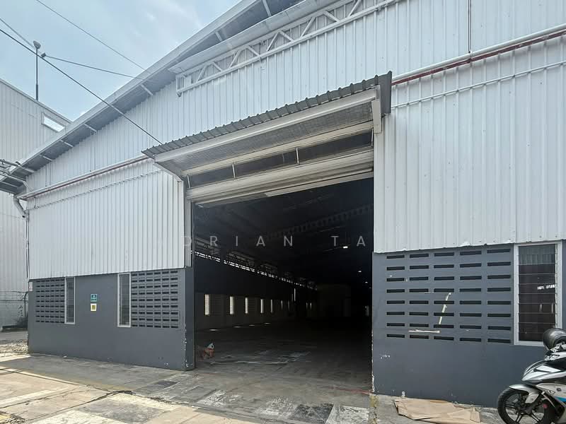 8 Tanjong Penjuru, 8 Tanjong Penjuru, 25,000 sqft, Warehouse For Rent, by Adrian Tan, 500073001 - Exterior - CommercialGuru.com.sg
