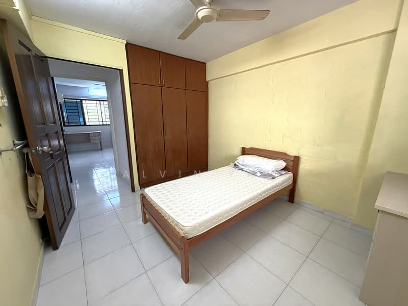 209 Toa Payoh North, 209 Toa Payoh North, 3 Bedrooms, 872 sqft, HDB Flat For Rent, by Alvin Yap, 500073004 - Bedroom - PropertyGuru.com.sg
