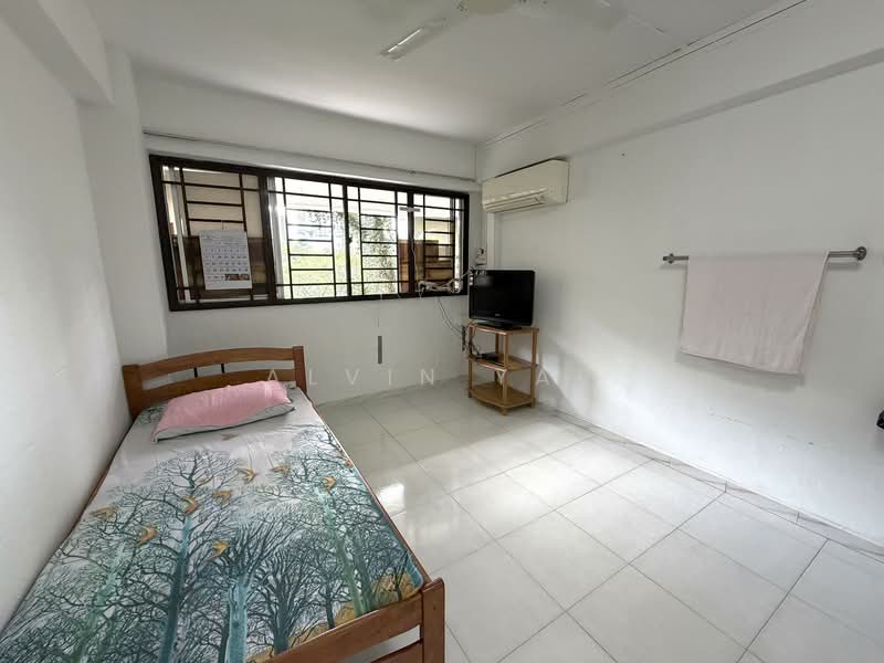 209 Toa Payoh North, 209 Toa Payoh North, 3 Bedrooms, 872 sqft, HDB Flat For Rent, by Alvin Yap, 500073004 - Bedroom - PropertyGuru.com.sg