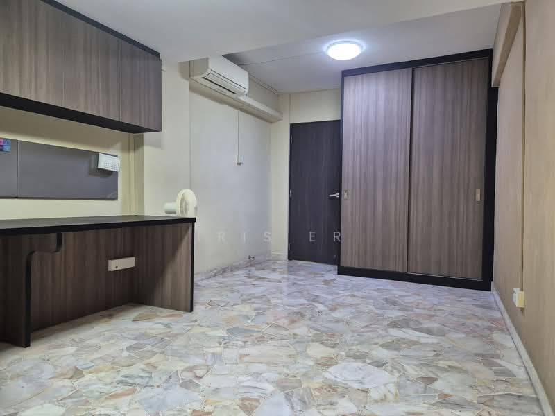 248 Jurong East Street 24 HDB Flat For Sale at S$ 478,888 | PropertyGuru Singapore - Interior