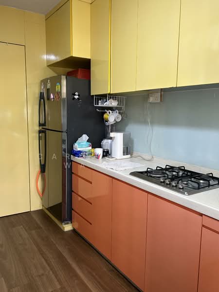 53 Teban Gardens Road HDB Flat For Sale at S$ 495,000 | PropertyGuru Singapore - Kitchen