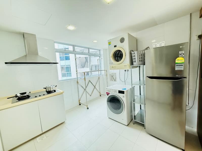 Emerald Park, 2 Indus Road, Room Rental, 80 sqft, Condominium For Rent, by Steven Chua, 500073035 - Kitchen - PropertyGuru.com.sg
