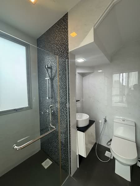 Loft@Holland, 151 Holland Road, 2 Bedrooms, 980 sqft, Condominium For Rent, by Zion Zhao 赵峻慷, 500073039 - Bathroom - PropertyGuru.com.sg