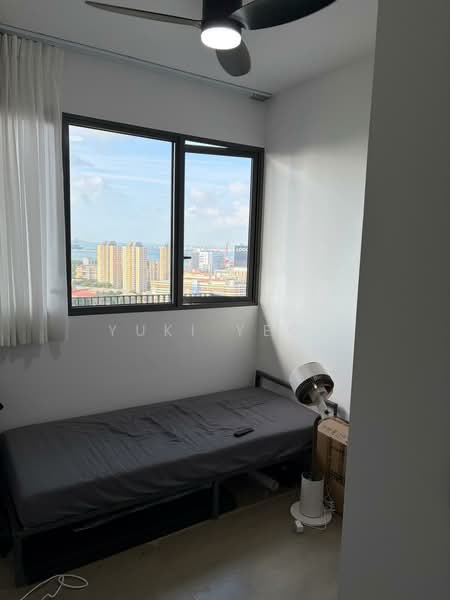 CLAVON - NEAR N.U.S at Clementi Ave 1, , 2 Bedrooms, 764 sqft, Condominium For Rent, by Yuki Yeoh, 500073042 - Bedroom - PropertyGuru.com.sg