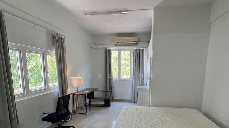 Landed house studio near Telok Blangah MRT, , Studio, 400 sqft, Terraced House For Rent, by Gibson Ho, 500073046 - Bedroom - PropertyGuru.com.sg