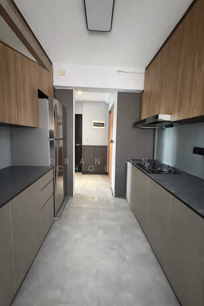 447A Jalan Kayu HDB Flat For Sale at S$ 590,000 | PropertyGuru Singapore - Kitchen