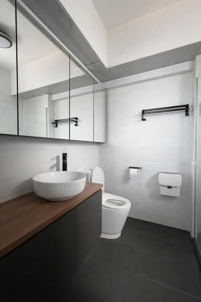 447A Jalan Kayu HDB Flat For Sale at S$ 590,000 | PropertyGuru Singapore - Bathroom