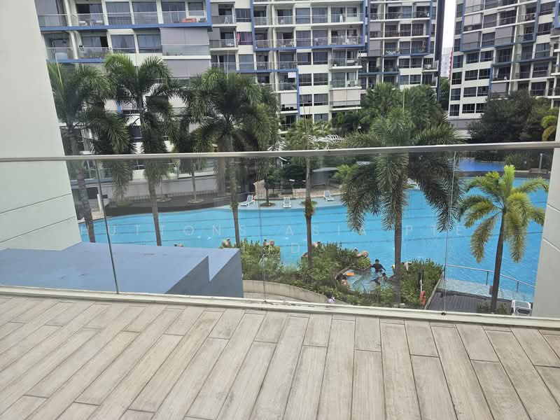 Skies Miltonia Condominium For Sale at S$ 3,550,001 | PropertyGuru Singapore - Balcony