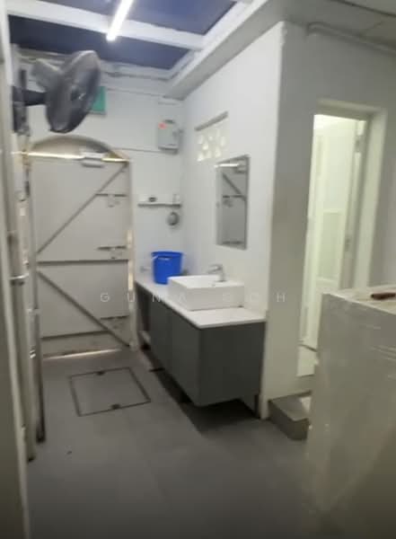 157 Sims avenue, 157 Sims Avenue, 1,830 sqft, Shop / Shophouse For Sale, by Guna Goh, 500073113 - Bathroom - CommercialGuru.com.sg