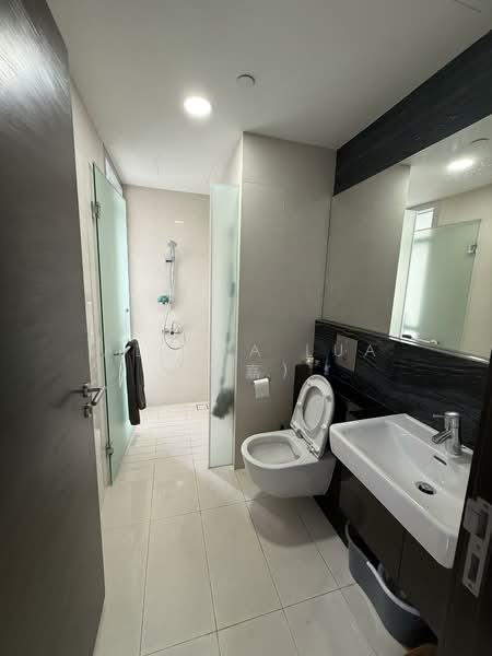 Eon Shenton, 70 Shenton Way, 1,109 sqft, Office For Sale, by Aloisa Lua (嘉嘉), 500073114 - Bathroom - CommercialGuru.com.sg