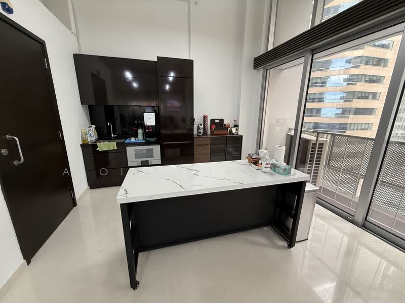 Eon Shenton, 70 Shenton Way, 1,109 sqft, Office For Sale, by Aloisa Lua (嘉嘉), 500073114 - Kitchen - CommercialGuru.com.sg