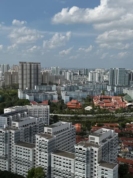 78 Lorong Limau HDB Flat For Sale at S$ 998,888 | PropertyGuru Singapore - View of living room