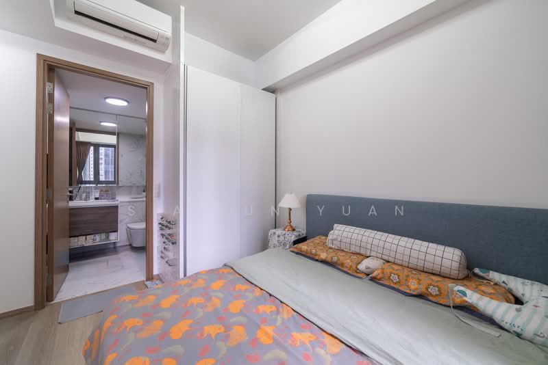 Parc Botannia Condominium For Sale at S$ 1,150,000 | PropertyGuru Singapore - Bedroom 1